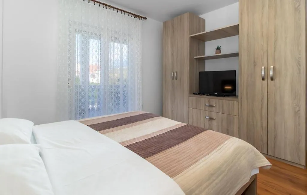 App 4+1 S Dvije Spavace Sobe Selce Apartment